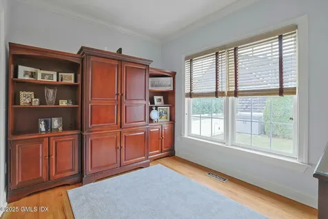 19 Cross Street Greenwich CT 06831
