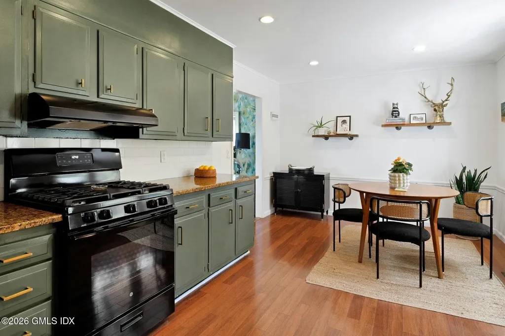 42 Nicholas Avenue Greenwich CT 06831