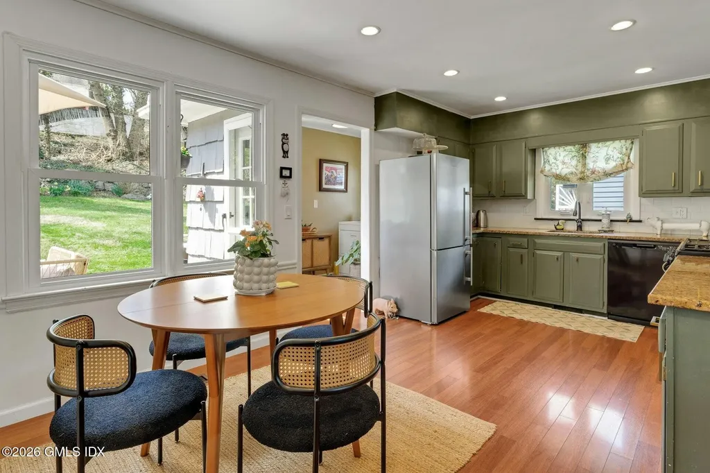 42 Nicholas Avenue Greenwich CT 06831