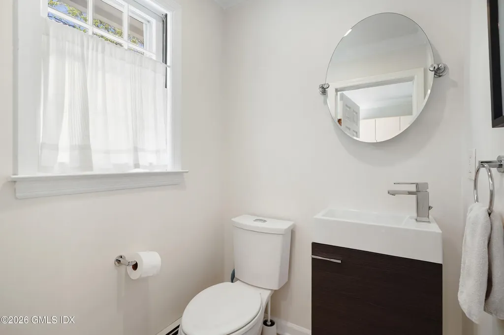 2 Daffodil Lane Cos Cob CT 06807
