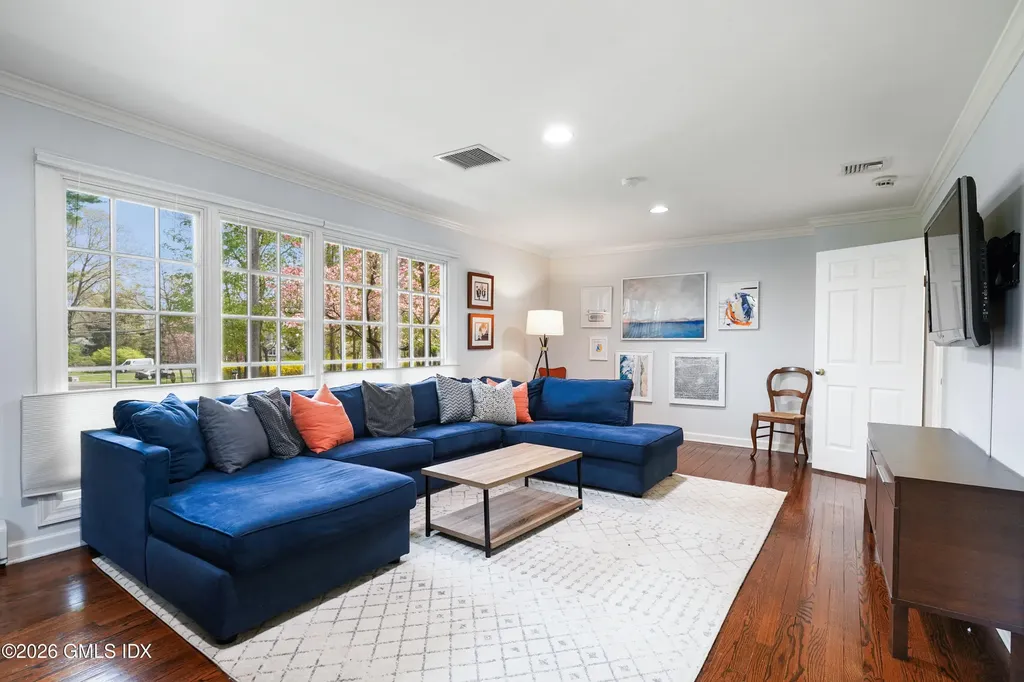 2 Daffodil Lane Cos Cob CT 06807