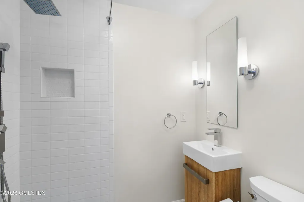2 Daffodil Lane Cos Cob CT 06807