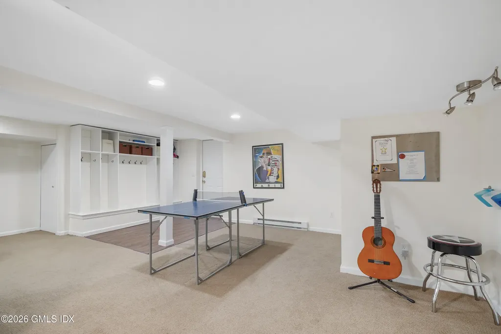 2 Daffodil Lane Cos Cob CT 06807