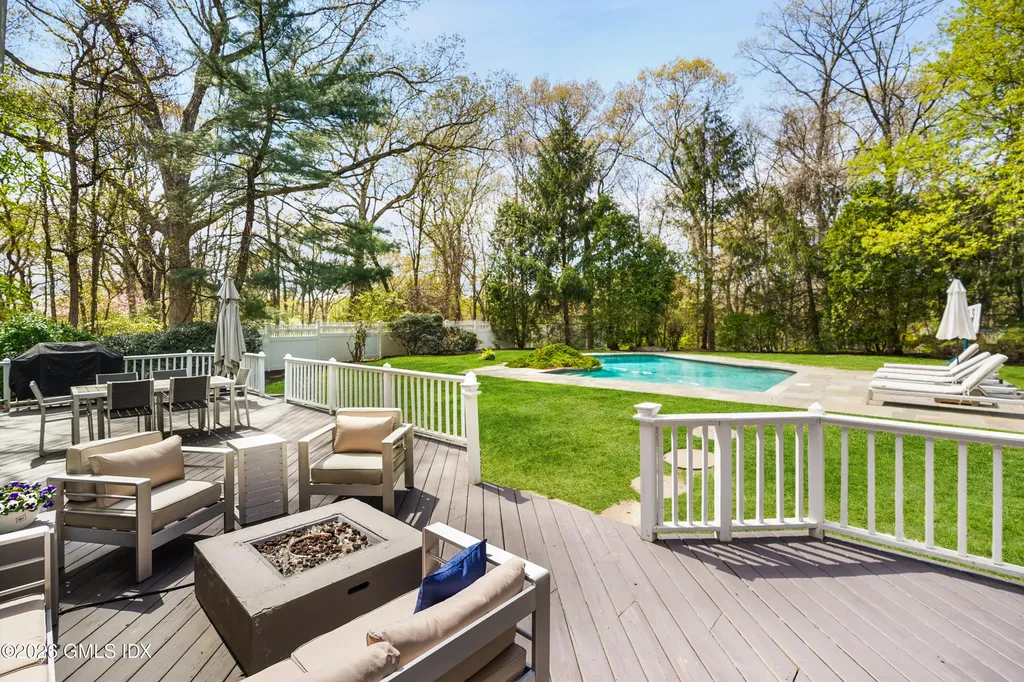 2 Daffodil Lane Cos Cob CT 06807