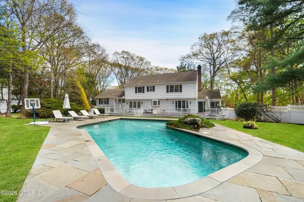 2 Daffodil Lane Cos Cob CT 06807