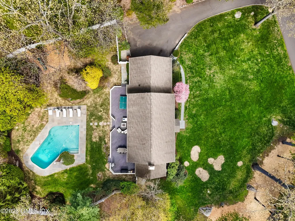 2 Daffodil Lane Cos Cob CT 06807