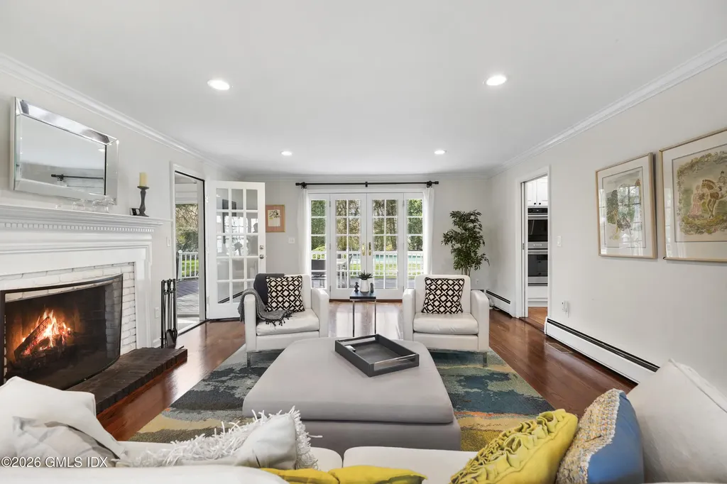 2 Daffodil Lane Cos Cob CT 06807