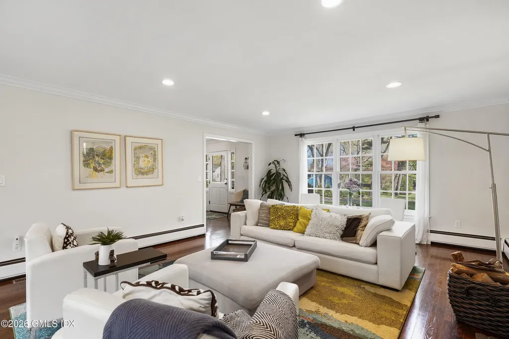 2 Daffodil Lane Cos Cob CT 06807