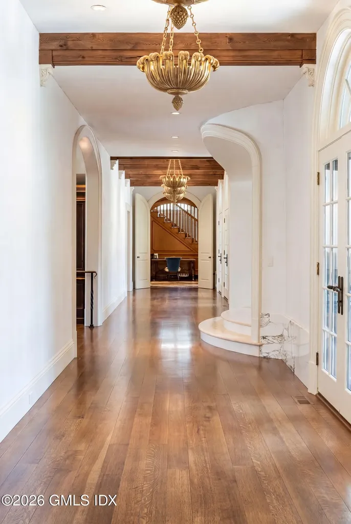 524 Lake Avenue Greenwich CT 06830