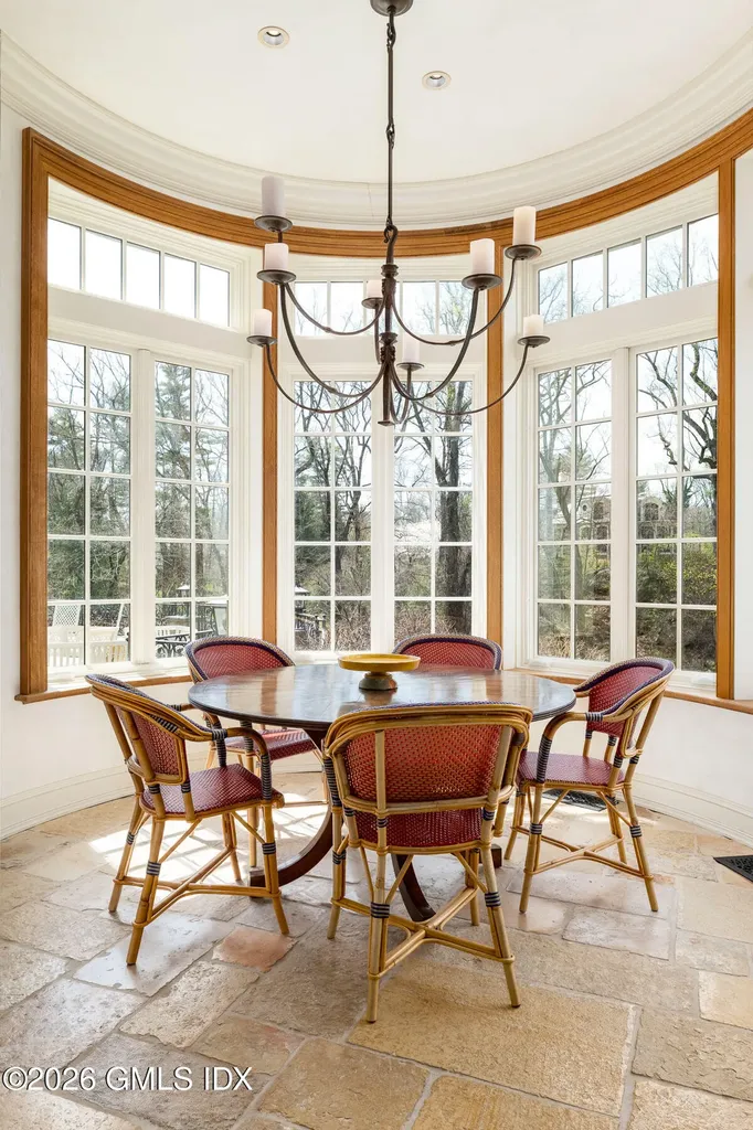 524 Lake Avenue Greenwich CT 06830