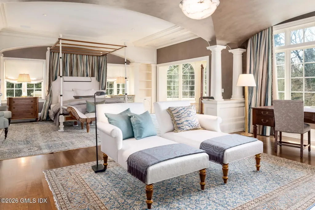 524 Lake Avenue Greenwich CT 06830