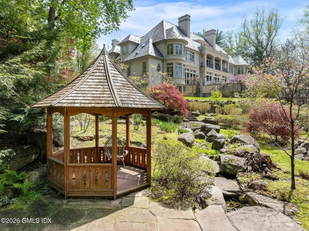 524 Lake Avenue Greenwich CT 06830