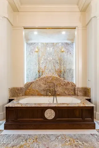 524 Lake Avenue Greenwich CT 06830