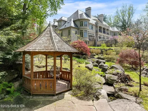 524 Lake Avenue Greenwich CT 06830
