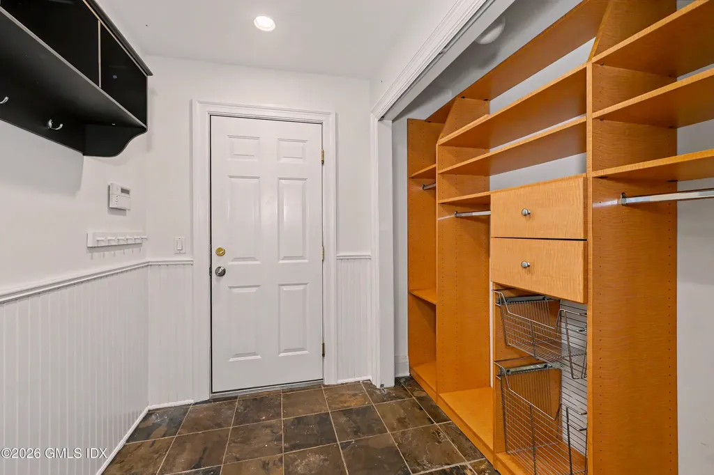 34 Macarthur Drive Old Greenwich CT 06870