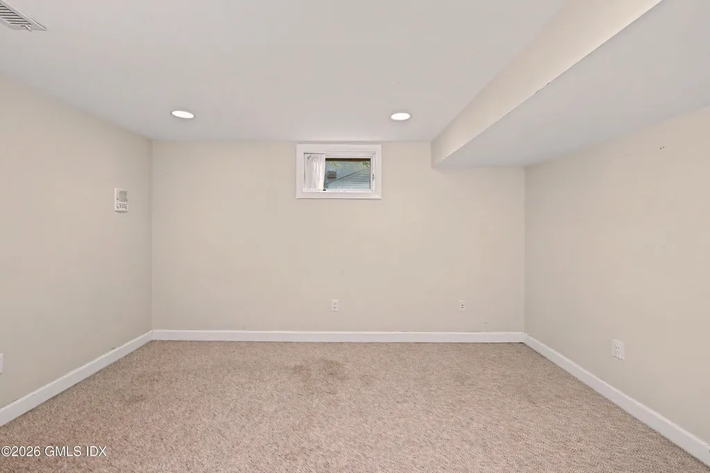 34 Macarthur Drive Old Greenwich CT 06870