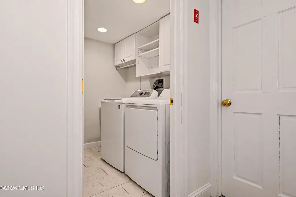 34 Macarthur Drive Old Greenwich CT 06870