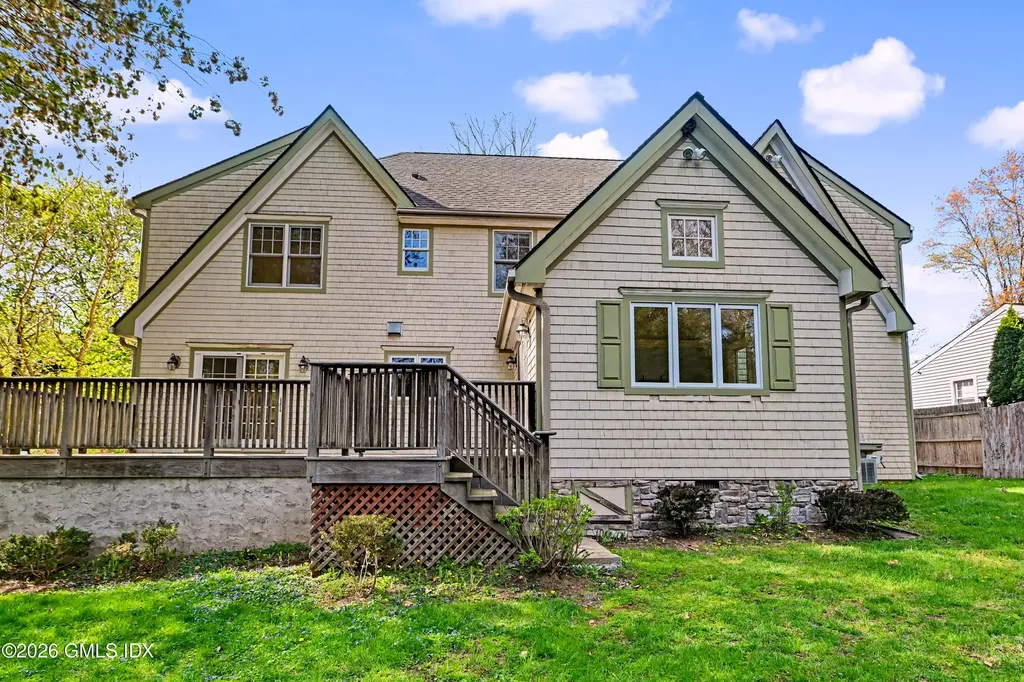 34 Macarthur Drive Old Greenwich CT 06870