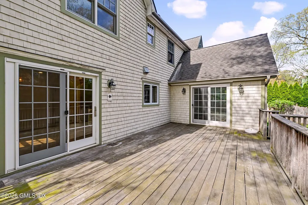 34 Macarthur Drive Old Greenwich CT 06870