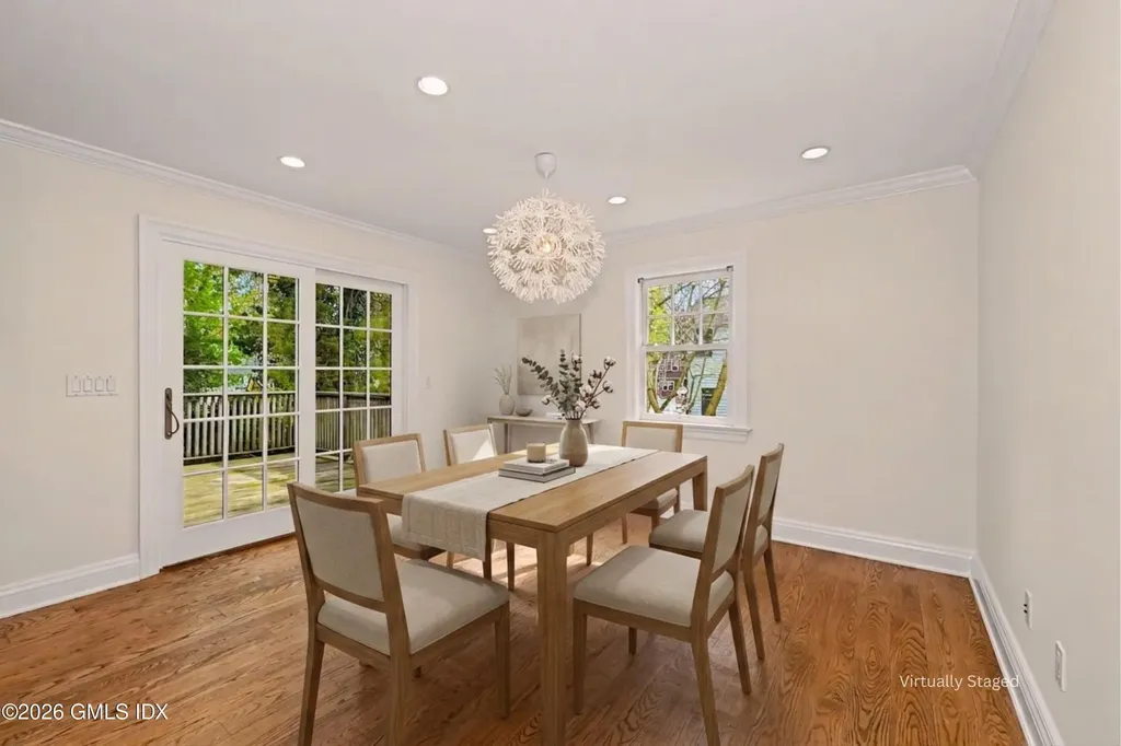 34 Macarthur Drive Old Greenwich CT 06870