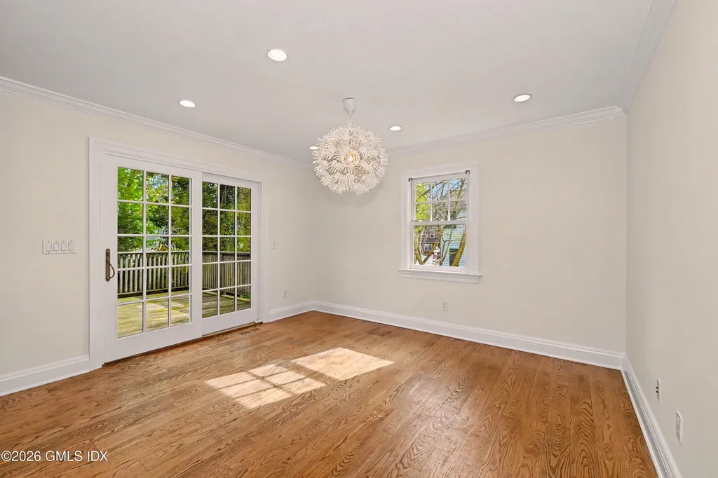 34 Macarthur Drive Old Greenwich CT 06870