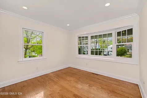 34 Macarthur Drive Old Greenwich CT 06870