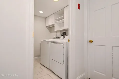 34 Macarthur Drive Old Greenwich CT 06870