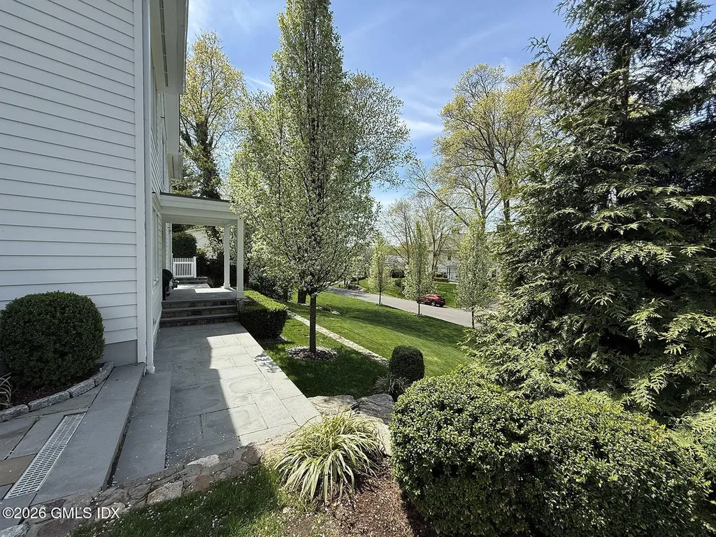 18 Tomney Road Greenwich CT 06830