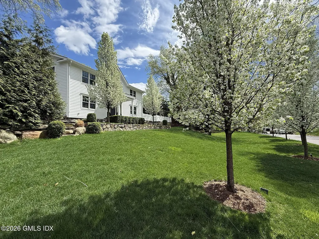18 Tomney Road Greenwich CT 06830