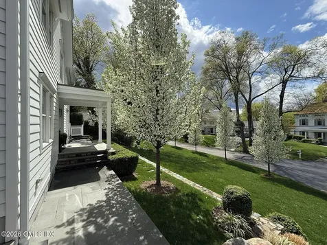 18 Tomney Road Greenwich CT 06830