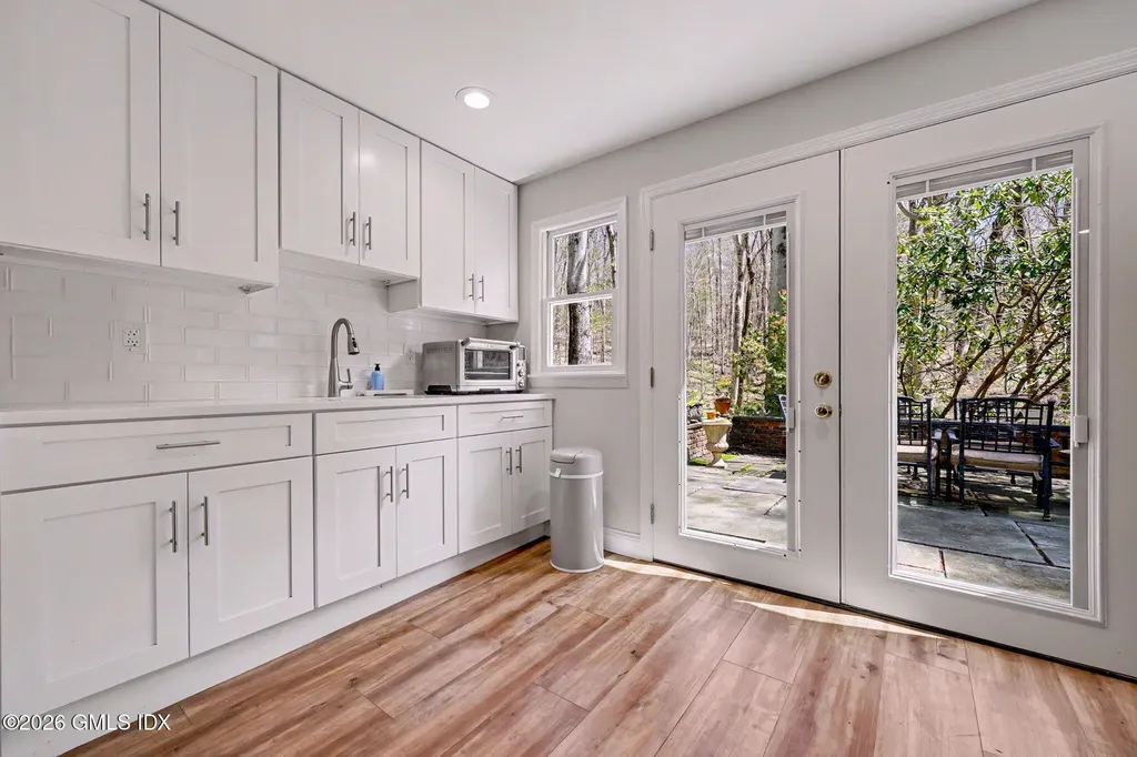 46 Stag Lane Greenwich CT 06831