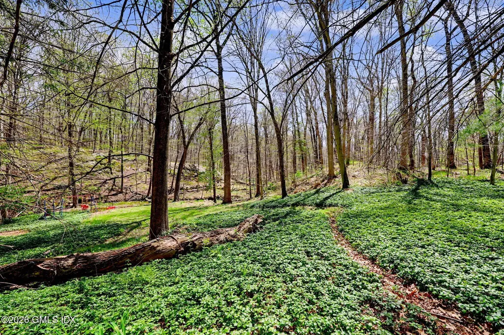 46 Stag Lane Greenwich CT 06831