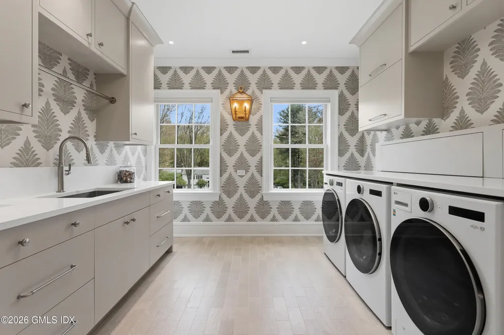 17 Vineyard Lane Westport CT 06880