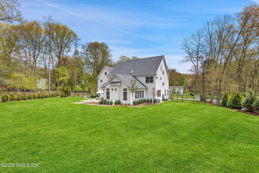 17 Vineyard Lane Westport CT 06880