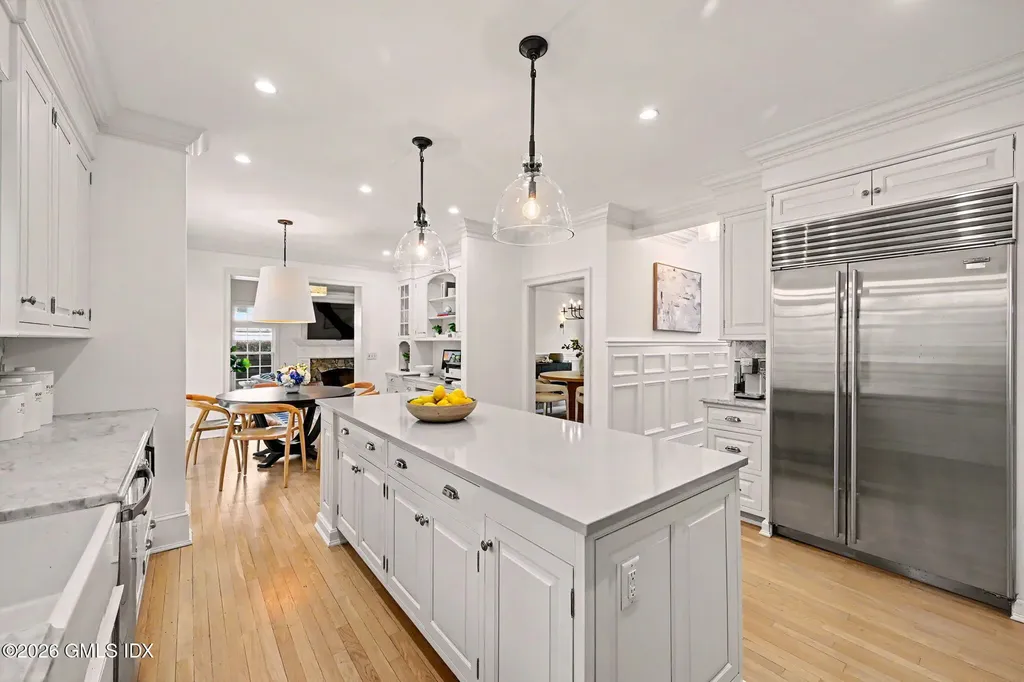 49 Willow Road Riverside CT 06878