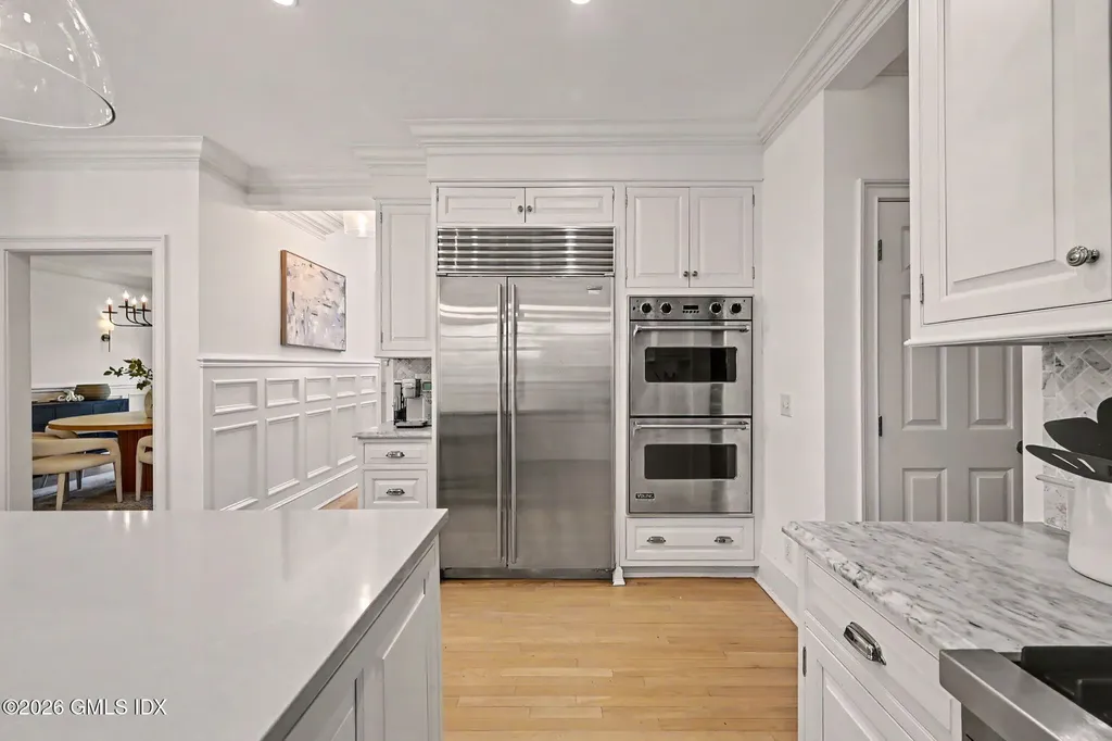49 Willow Road Riverside CT 06878