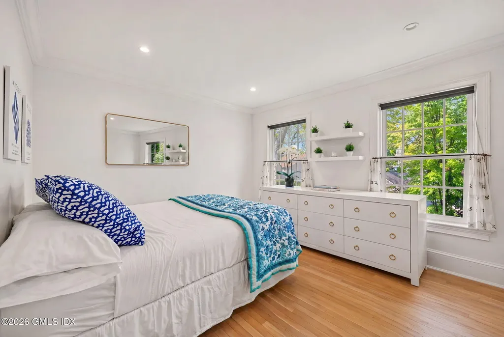 49 Willow Road Riverside CT 06878