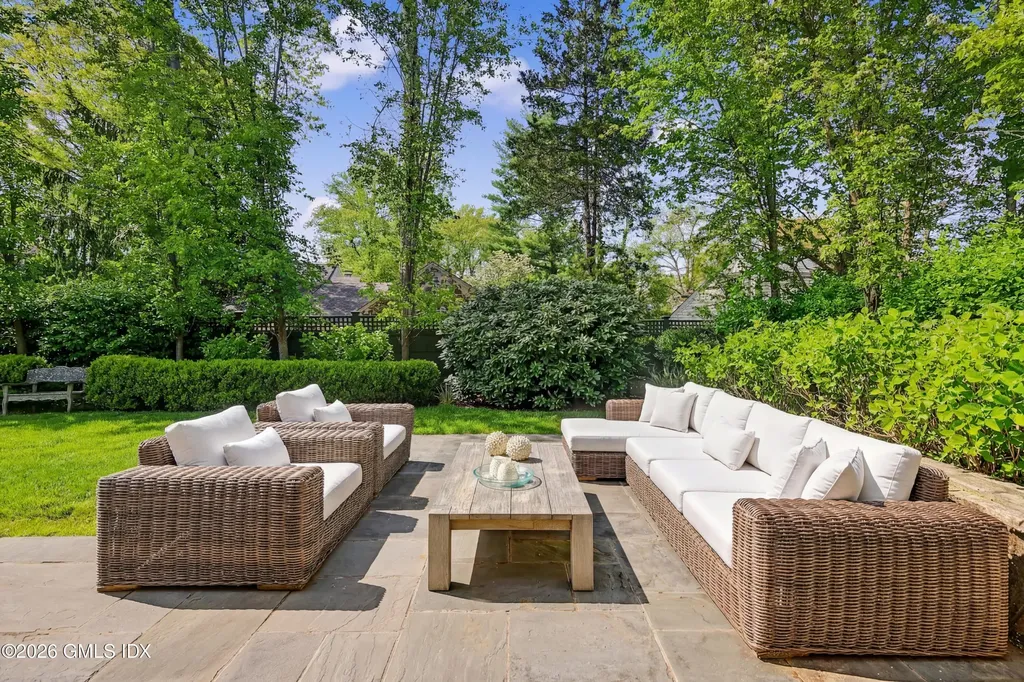49 Willow Road Riverside CT 06878