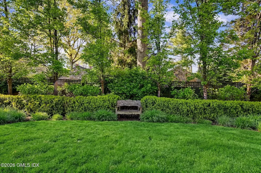 49 Willow Road Riverside CT 06878