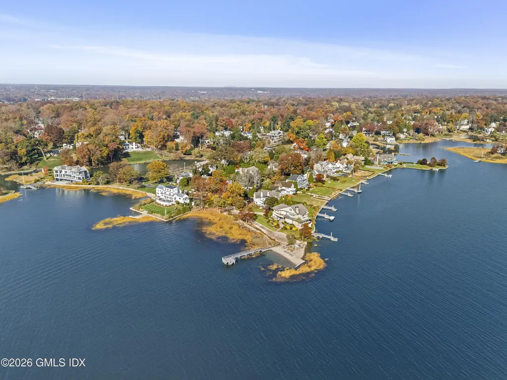 49 Willow Road Riverside CT 06878