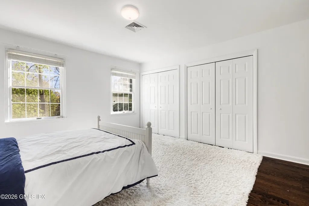 12 Ricki Beth Lane Old Greenwich CT 06870