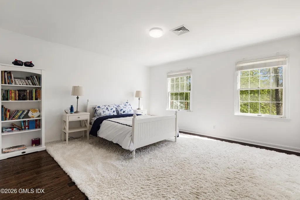 12 Ricki Beth Lane Old Greenwich CT 06870