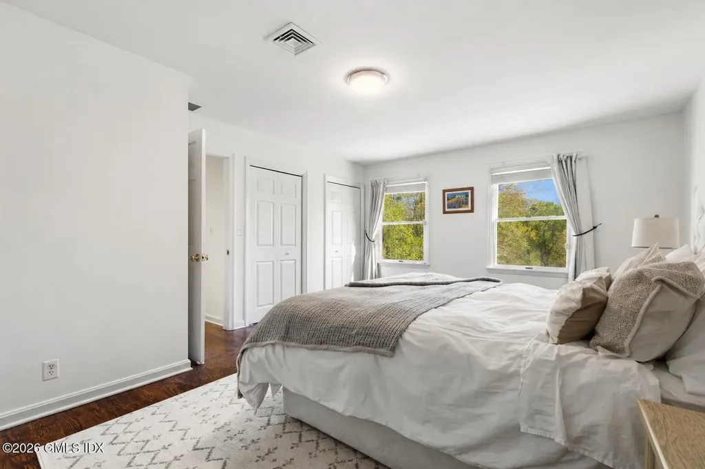 12 Ricki Beth Lane Old Greenwich CT 06870