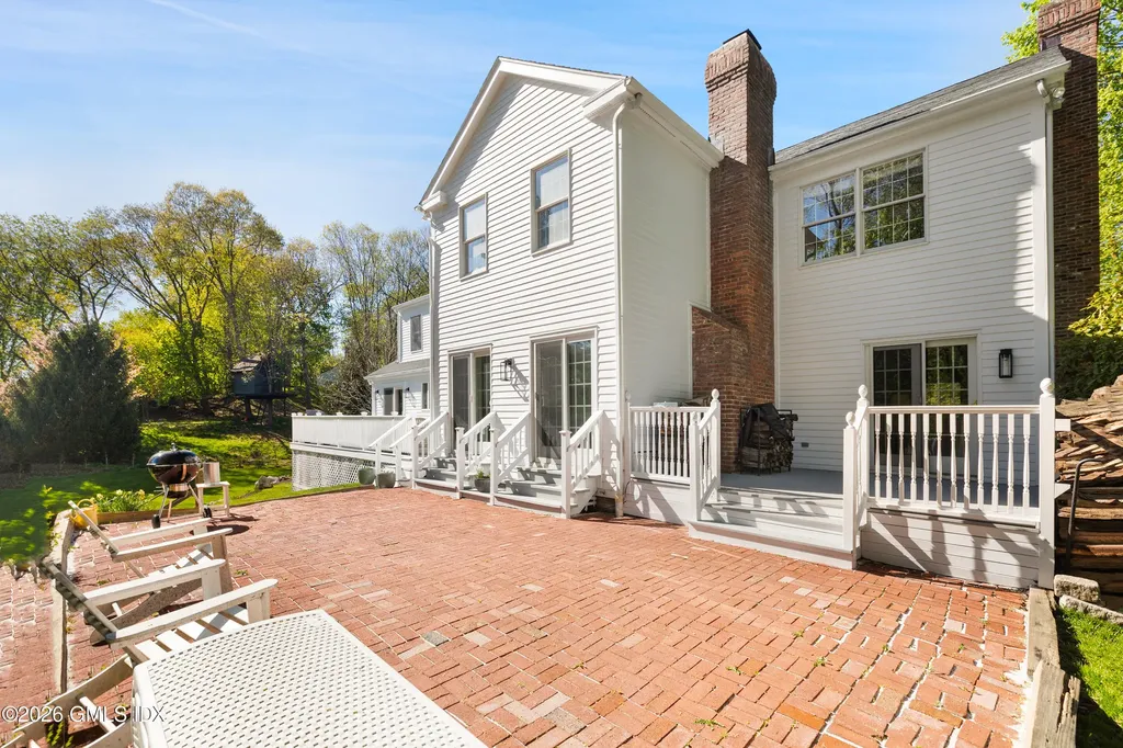 12 Ricki Beth Lane Old Greenwich CT 06870