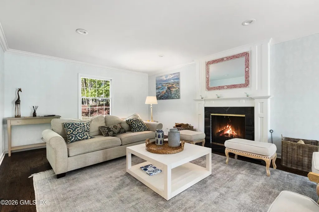 12 Ricki Beth Lane Old Greenwich CT 06870