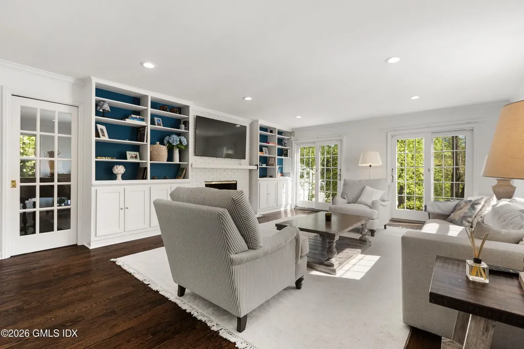12 Ricki Beth Lane Old Greenwich CT 06870