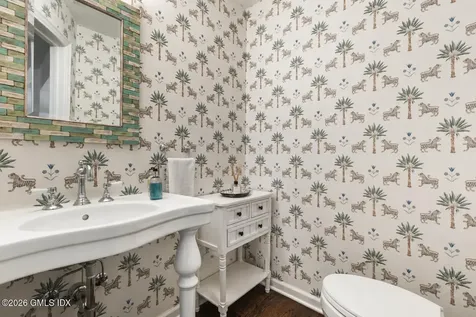 12 Ricki Beth Lane Old Greenwich CT 06870