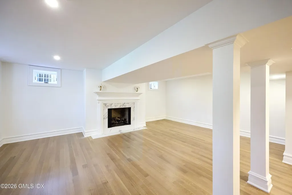 20 Sherwood Farm Lane Greenwich CT 06831