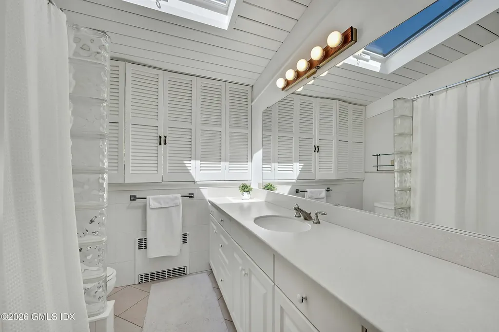 44 Willowmere Avenue Riverside CT 06878