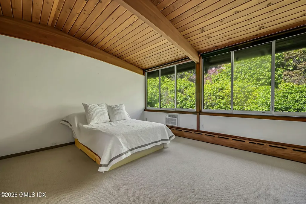 44 Willowmere Avenue Riverside CT 06878